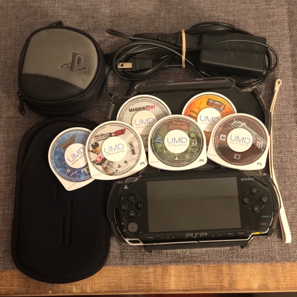 PSP Bundle (Sony Play Station)